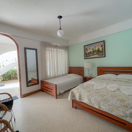 Hotel Mar Rey Tamarindo Esterno foto