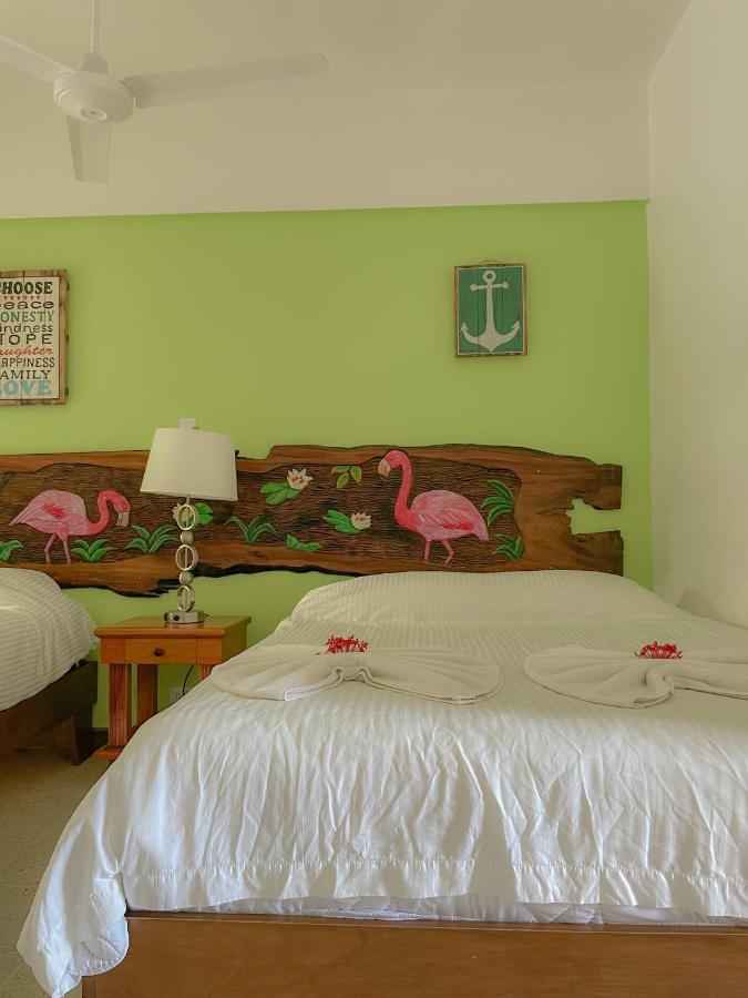 Hotel Mar Rey Tamarindo Esterno foto