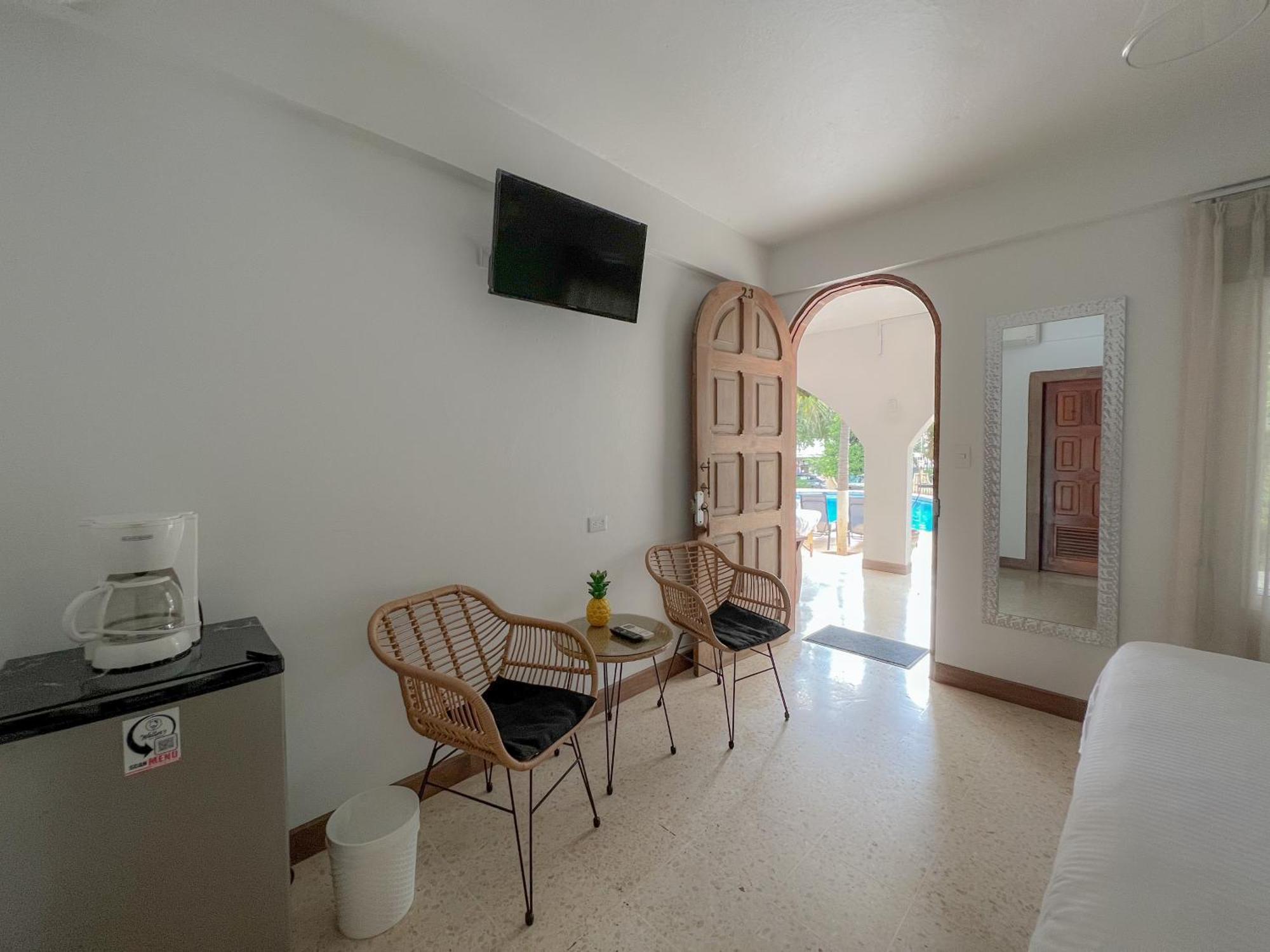 Hotel Mar Rey Tamarindo Esterno foto