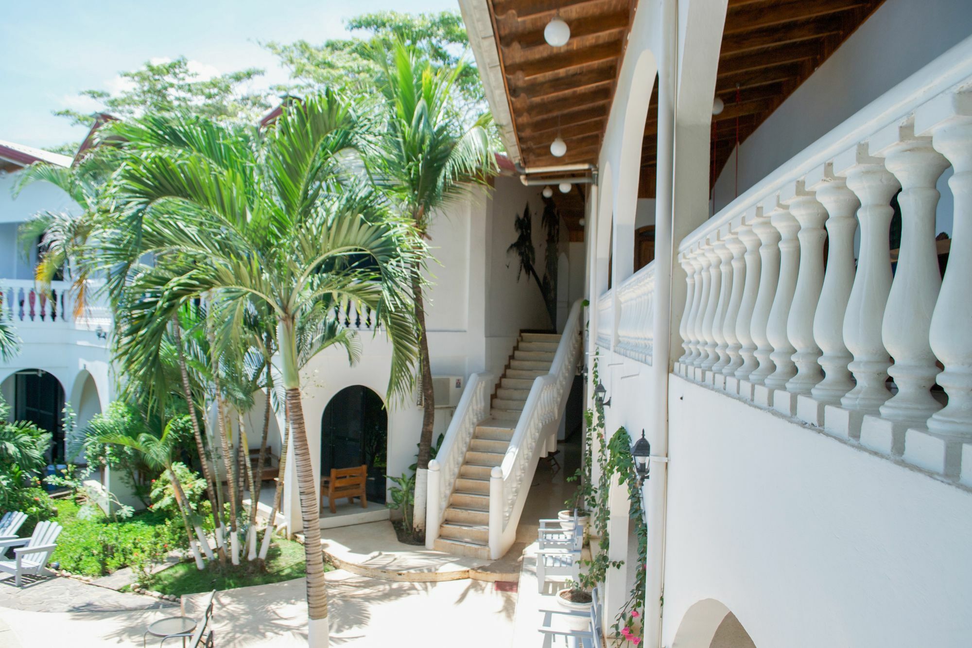 Hotel Mar Rey Tamarindo Esterno foto