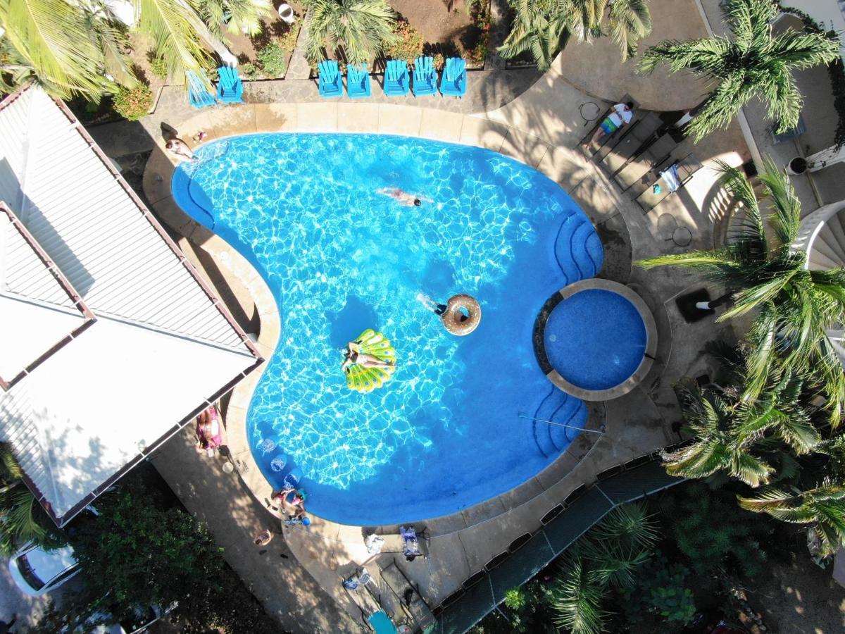 Hotel Mar Rey Tamarindo Esterno foto