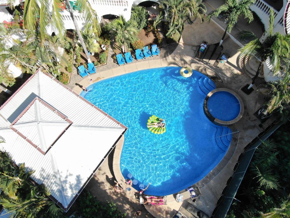 Hotel Mar Rey Tamarindo Esterno foto