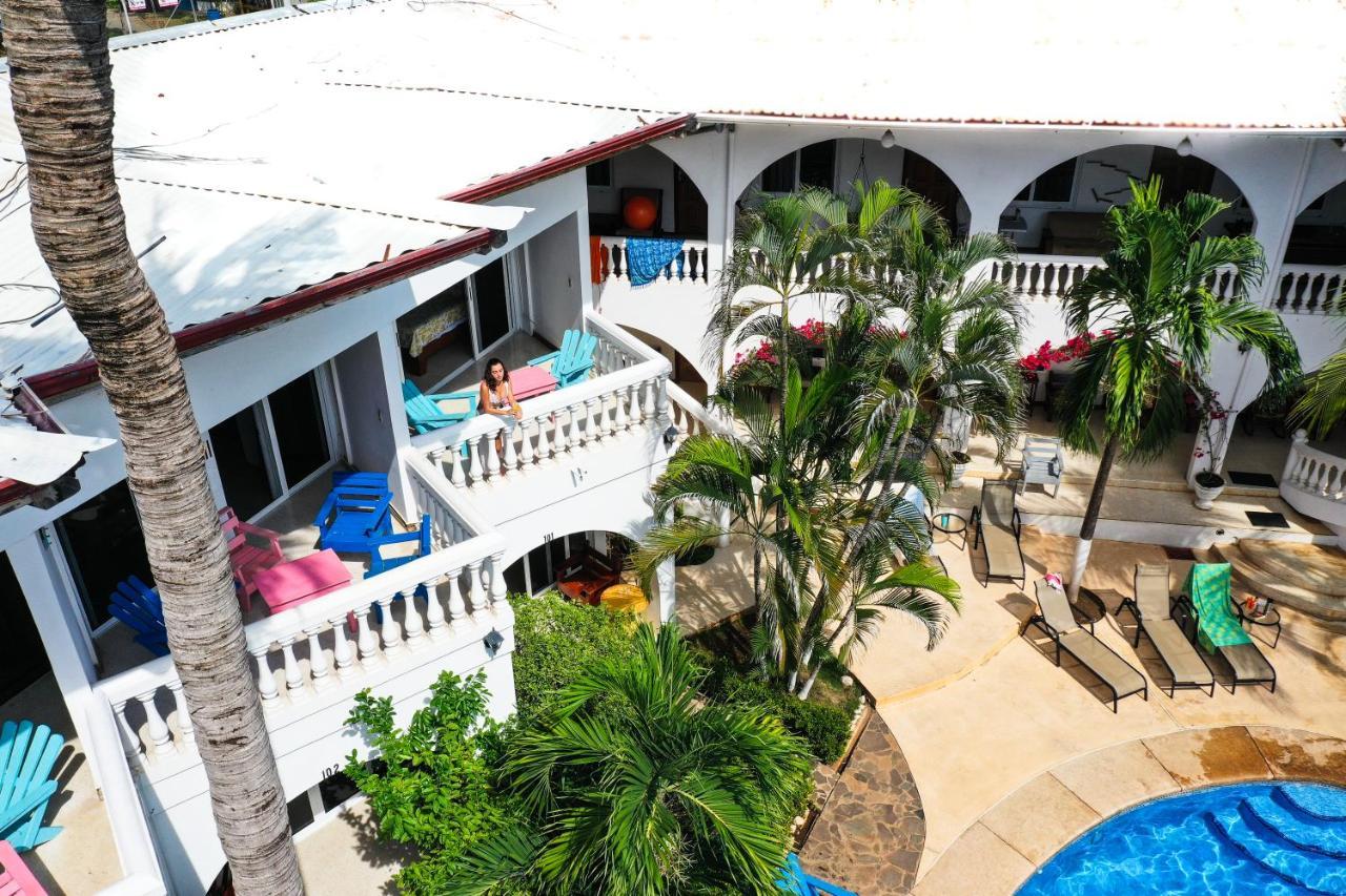 Hotel Mar Rey Tamarindo Esterno foto